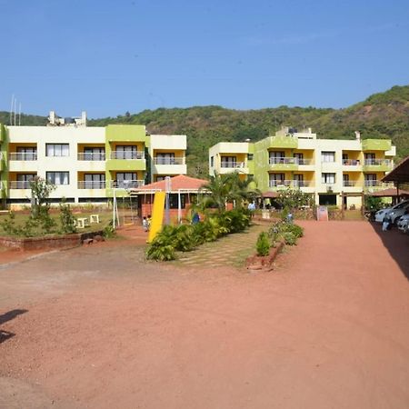 Sagar Raj Beach Resort Harnai エクステリア 写真