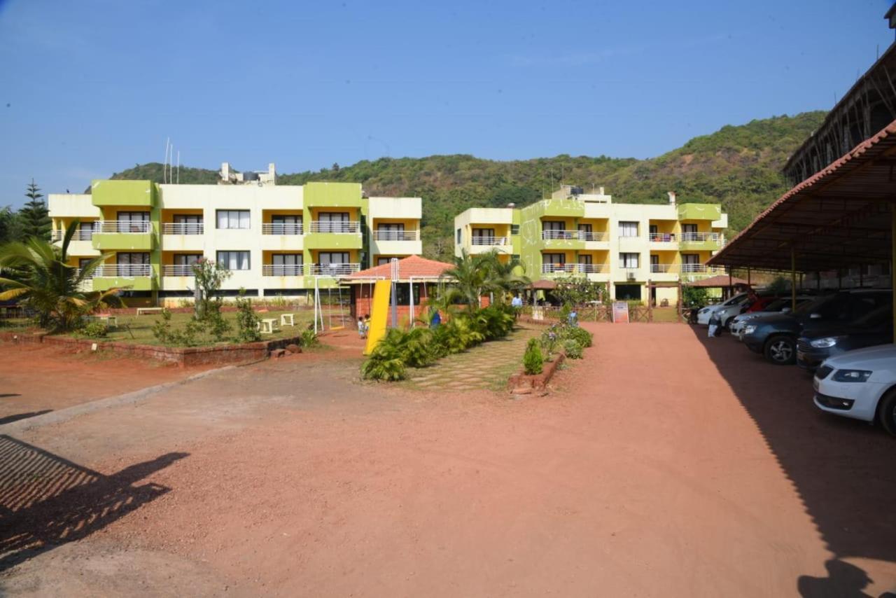 Sagar Raj Beach Resort Harnai エクステリア 写真