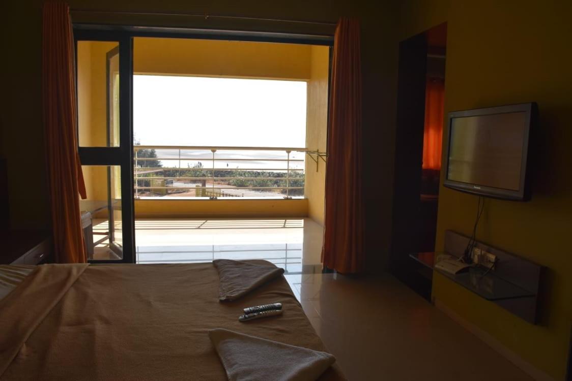 Sagar Raj Beach Resort Harnai エクステリア 写真